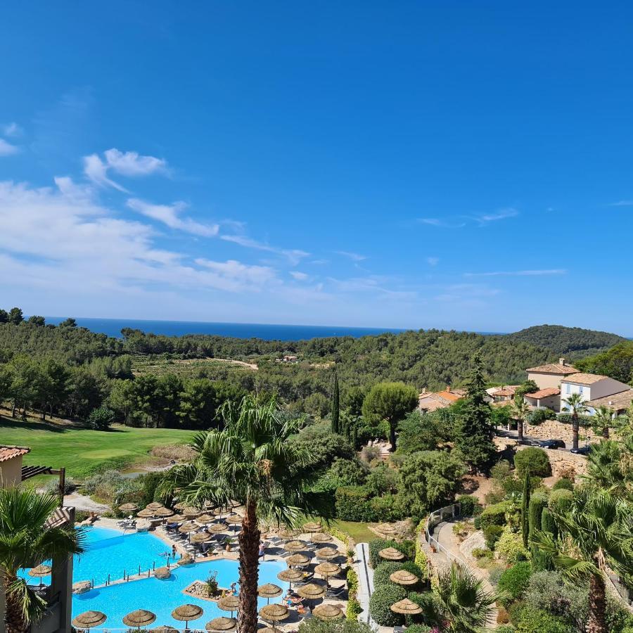 Апартаменты Hameau Des Amandiers - Vue Mer, Golf Et Vignes Сен-Сир-сюр-Мер Экстерьер фото