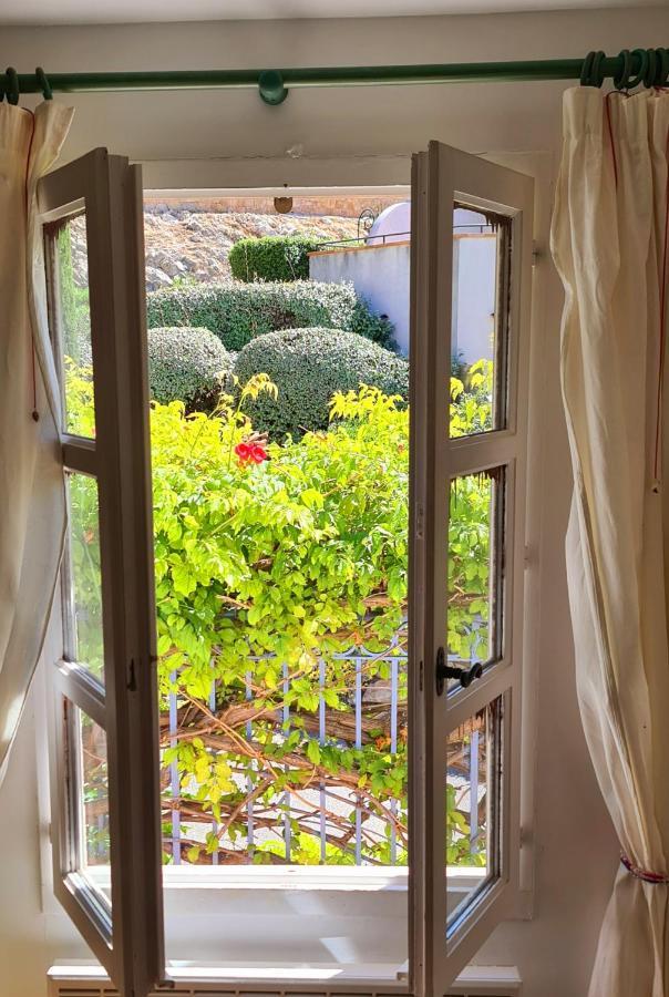 Апартаменты Hameau Des Amandiers - Vue Mer, Golf Et Vignes Сен-Сир-сюр-Мер Экстерьер фото