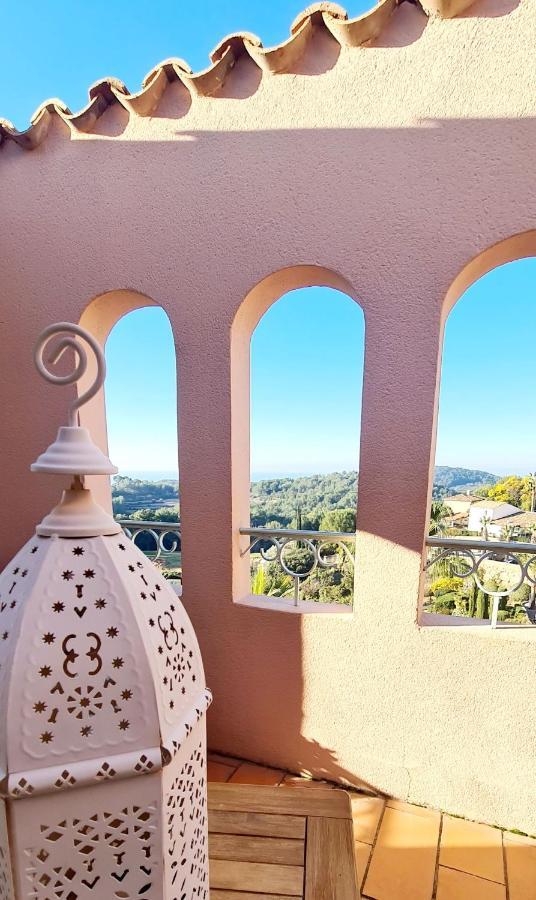 Апартаменты Hameau Des Amandiers - Vue Mer, Golf Et Vignes Сен-Сир-сюр-Мер Экстерьер фото